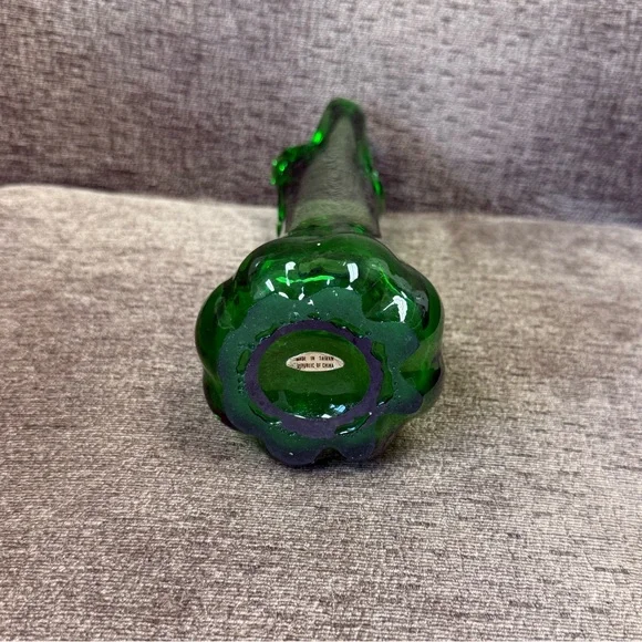 Vintage MCM Green Art Glass Five Finger Swung Vase Appx. 10” Taiwan. - Picture 6 of 9